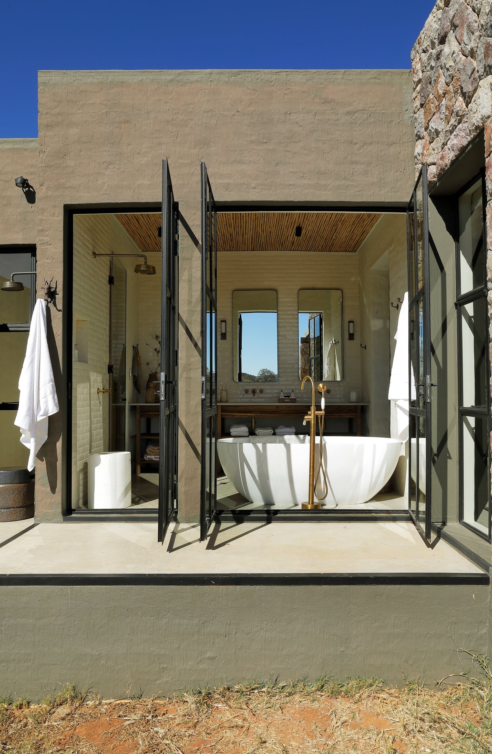 PulaHouse lodge and bedroom photography