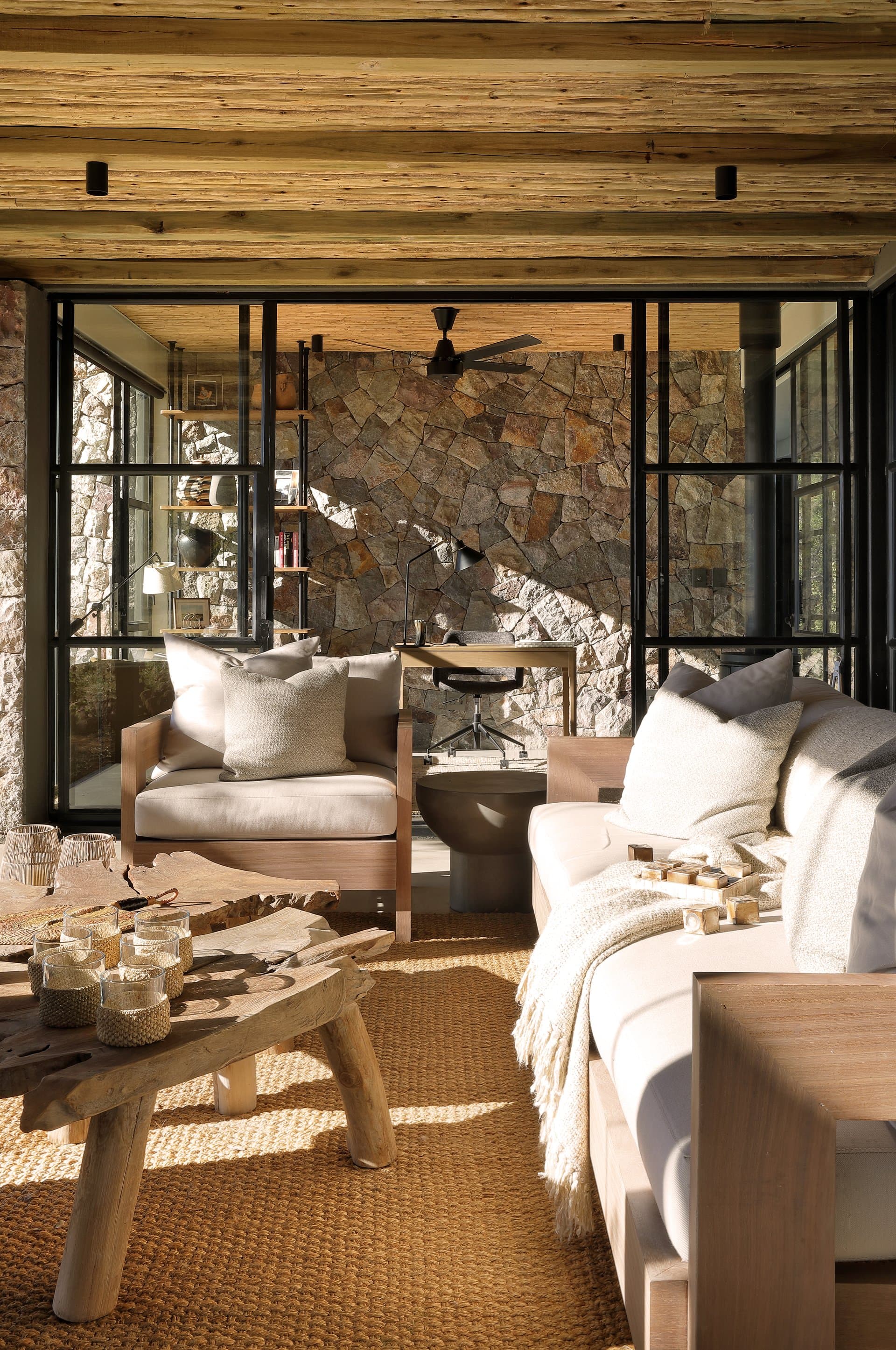 PulaHouse lodge and bedroom photography